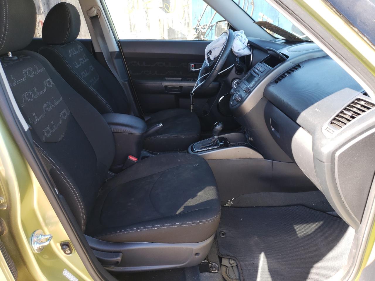 Photo 5 from auction – 2012 KIA SOUL + with VIN KNDJT2A64C7405610