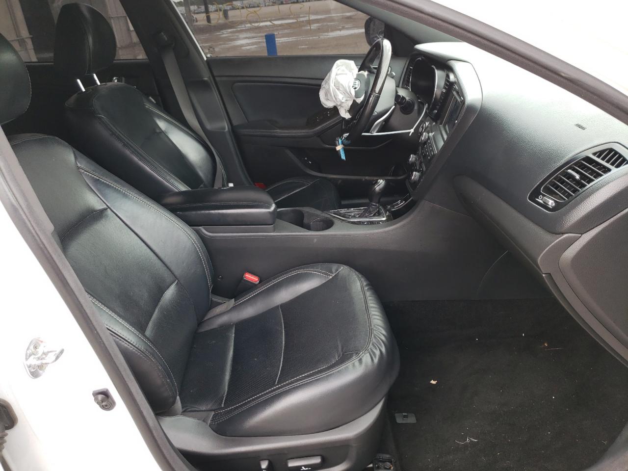 Photo 5 from auction – 2013 KIA OPTIMA SX with VIN 5XXGR4A63DG168959