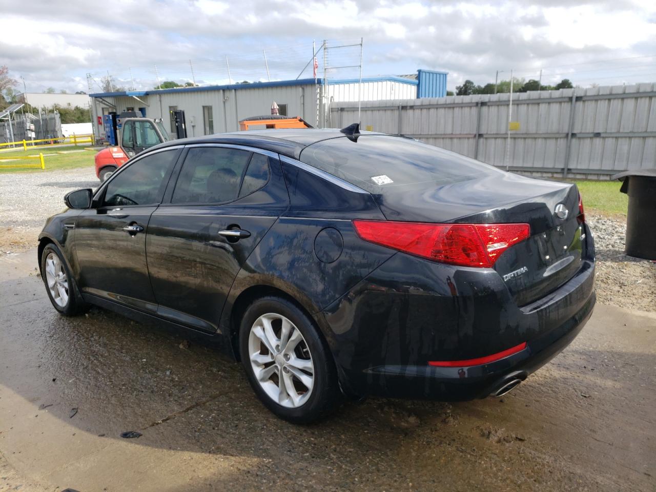 Photo 3 from auction – 2013 KIA OPTIMA EX with VIN 5XXGN4A72DG202359