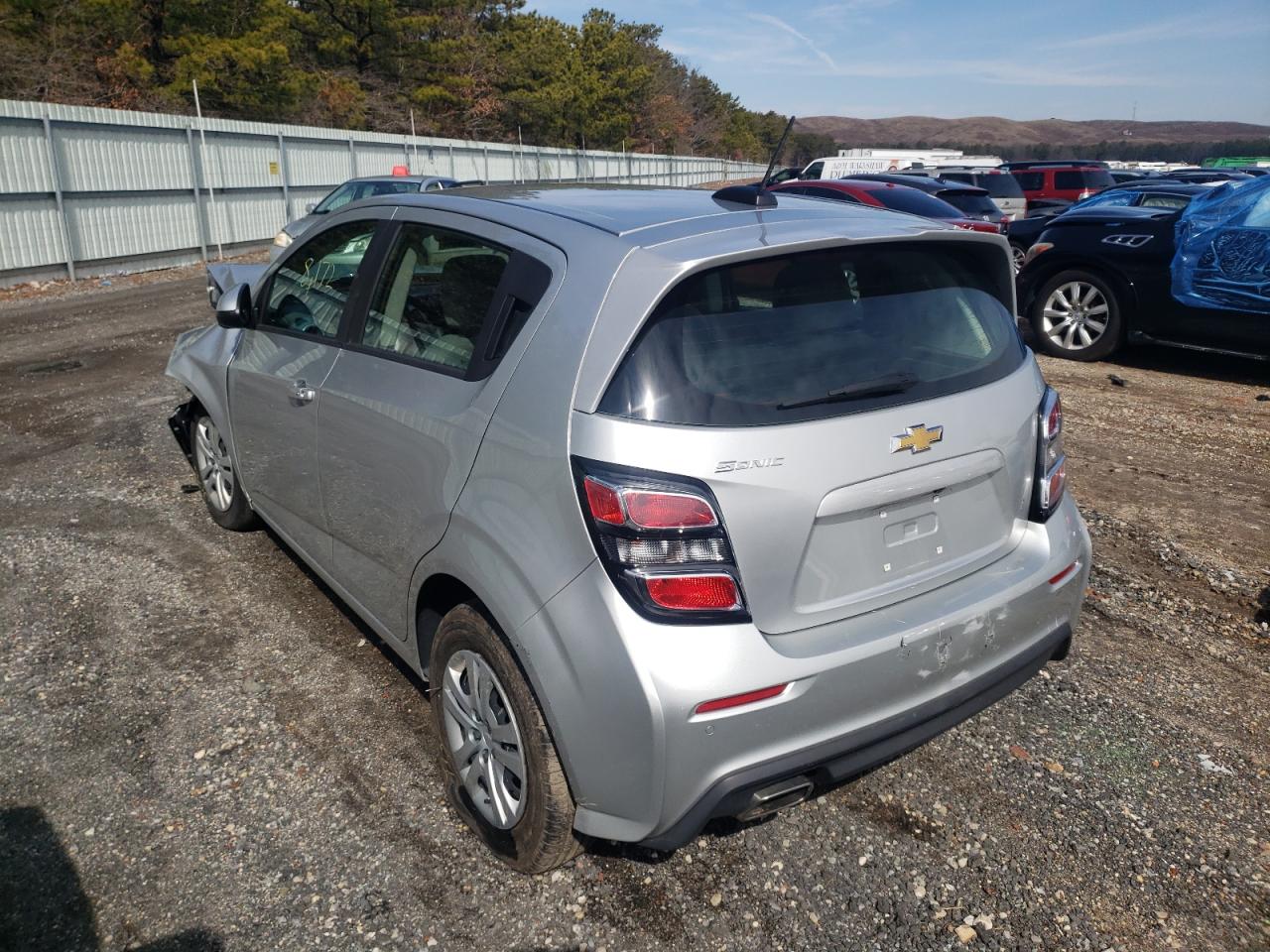 Photo 3 from auction – 2020 CHEVROLET SONIC with VIN 1G1JG6SB1L4119263