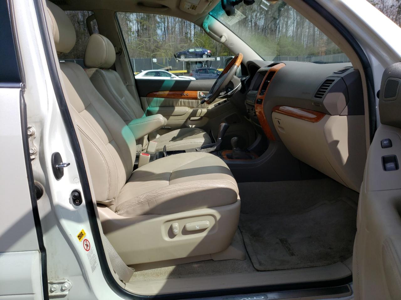 Photo 5 from auction – 2003 LEXUS GX 470 with VIN JTJBT20X230022866