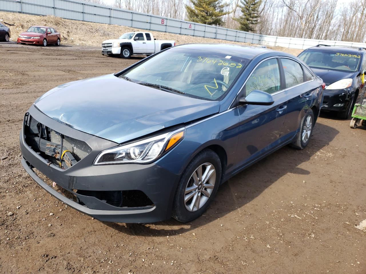 Photo 2 from auction – 2017 HYUNDAI SONATA SE with VIN 5NPE24AF8HH501095