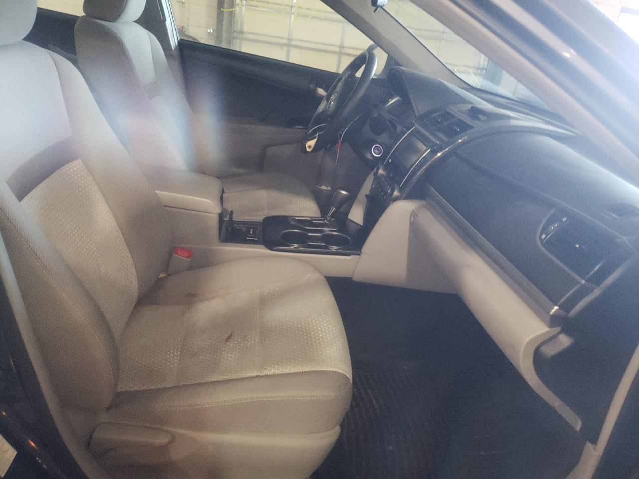 Photo 5 from auction – 2014 TOYOTA CAMRY L with VIN 4T4BF1FK6ER340406