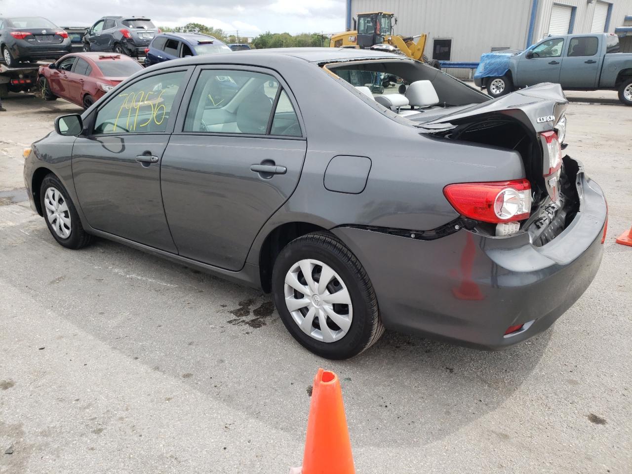 Photo 3 from auction – 2013 TOYOTA COROLLA with VIN 2T1BU4EE0DC942196