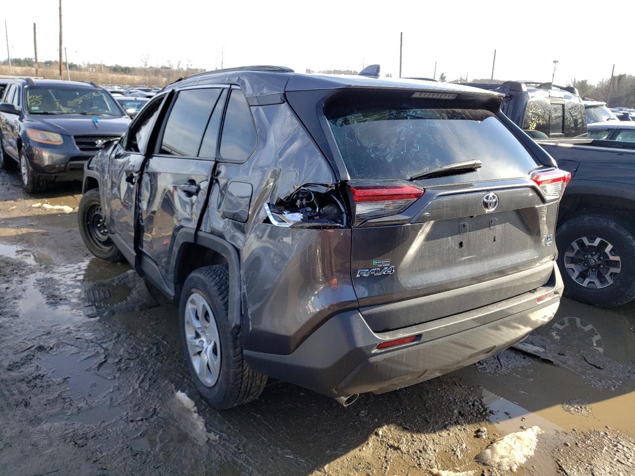 Photo 3 from auction – 2020 TOYOTA RAV4 LE with VIN 2T3F1RFV7LC099044