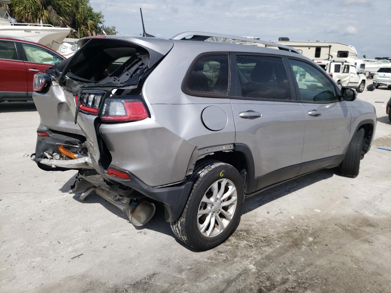 Photo 4 from auction – 2020 JEEP CHEROKEE L with VIN 1C4PJLCB1LD556471