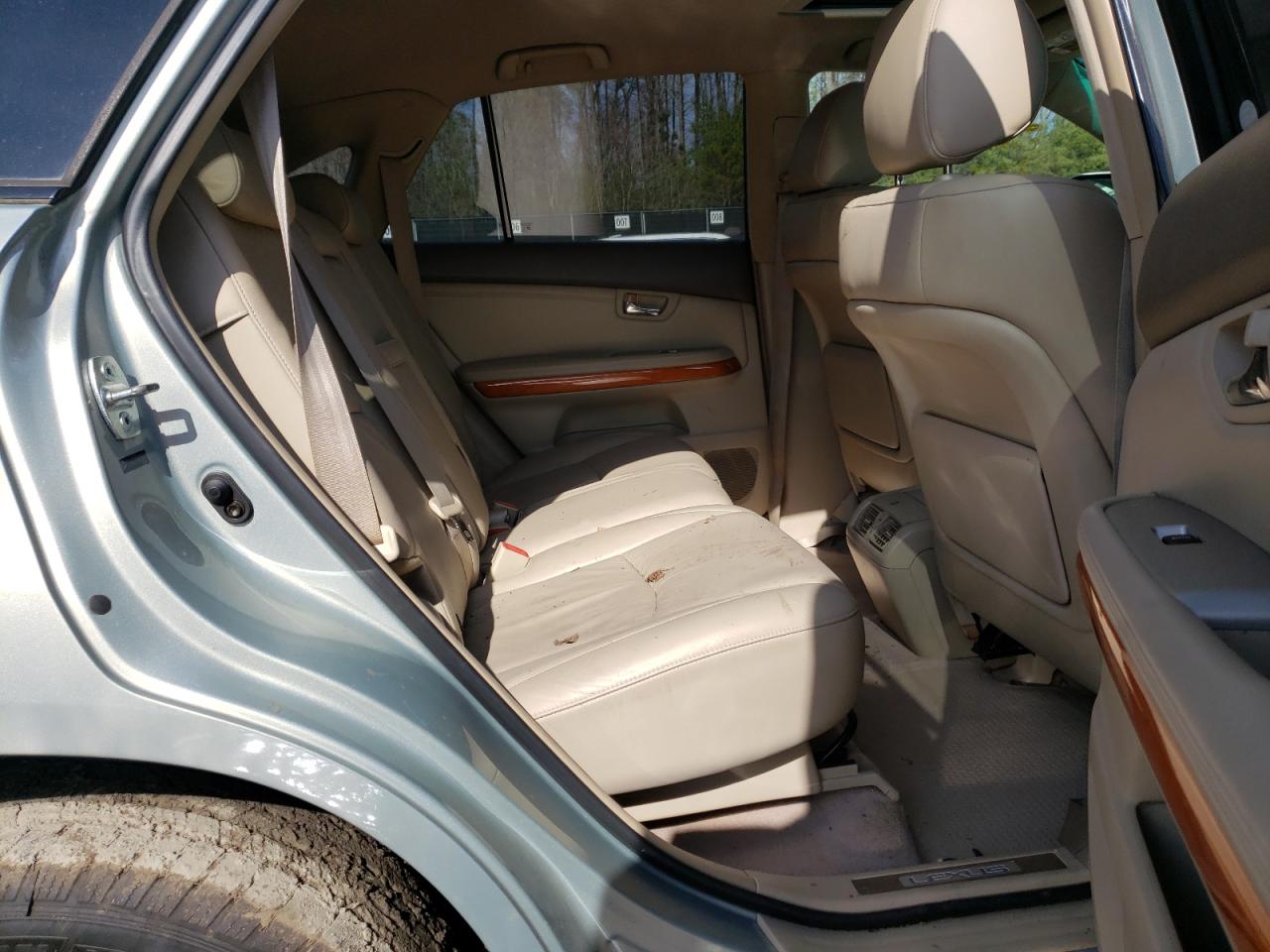 Photo 6 from auction – 2004 LEXUS RX 330 with VIN 2T2HA31U04C023580