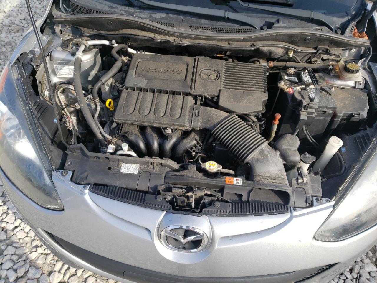 Photo 7 from auction – 2011 MAZDA MAZDA2 with VIN JM1DE1HY3B0130912