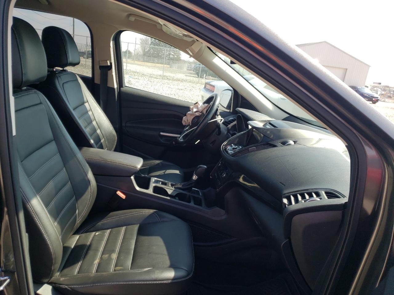 Photo 5 from auction – 2017 FORD ESCAPE TIT with VIN 1FMCU9J92HUB01284