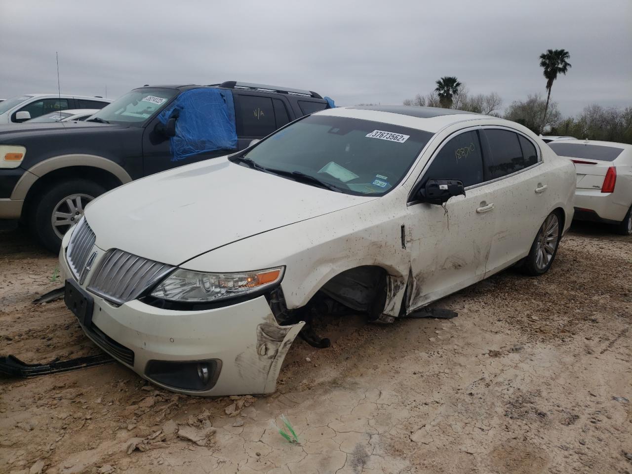 Photo 2 from auction – 2012 LINCOLN MKS with VIN 1LNHL9DR5CG803157