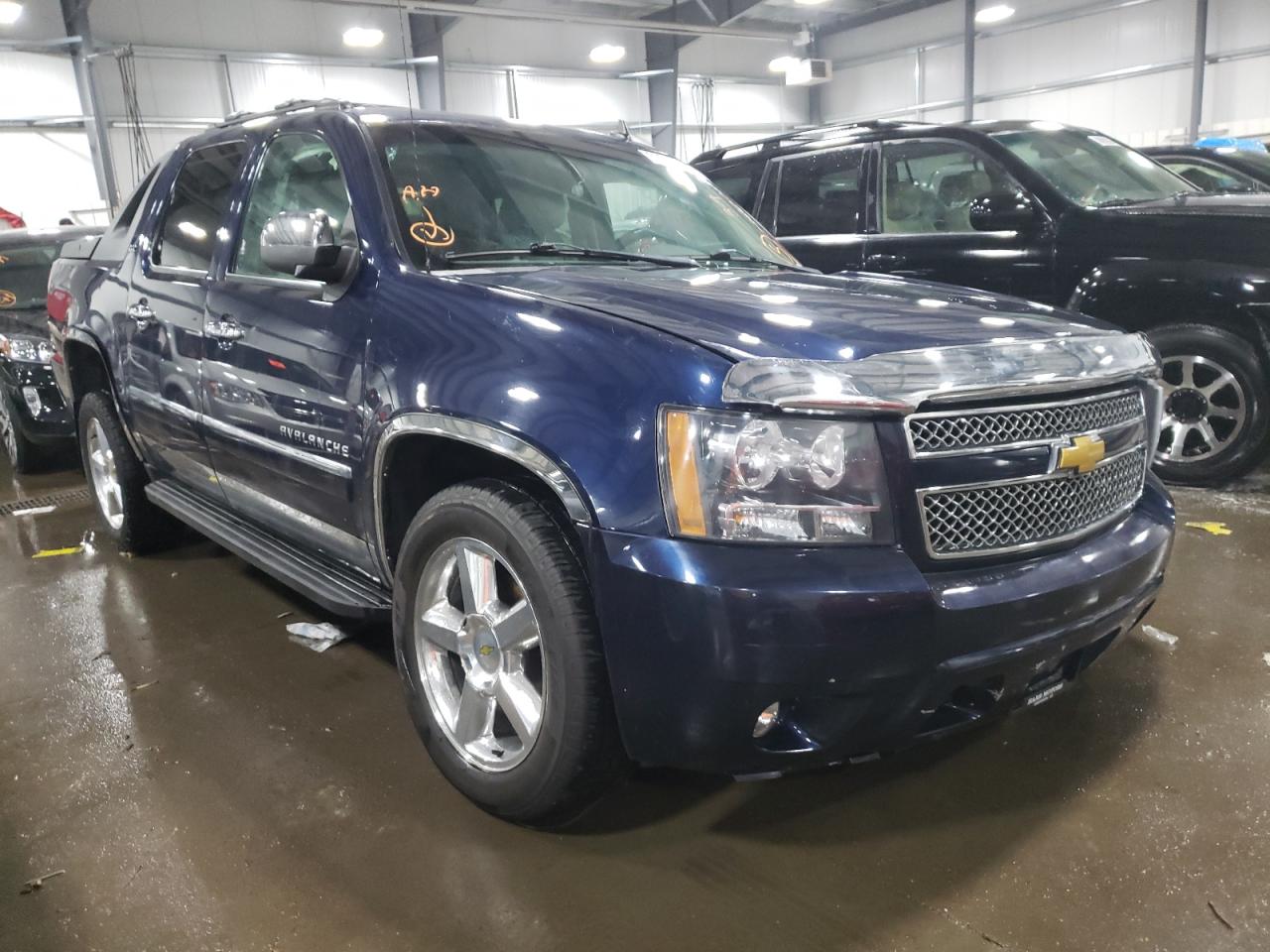 CHEVROLET AVALANCHE 2012 with VIN 3GNTKGE71CG223502 - Photo from auction
