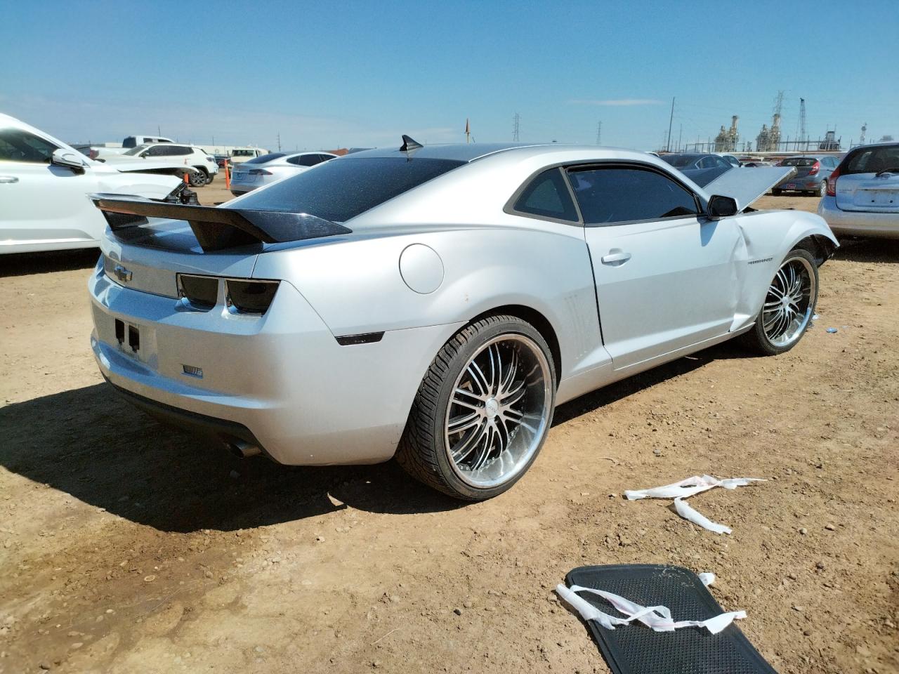 Photo 4 from auction – 2012 CHEVROLET CAMARO LS with VIN 2G1FA1E36C9151136