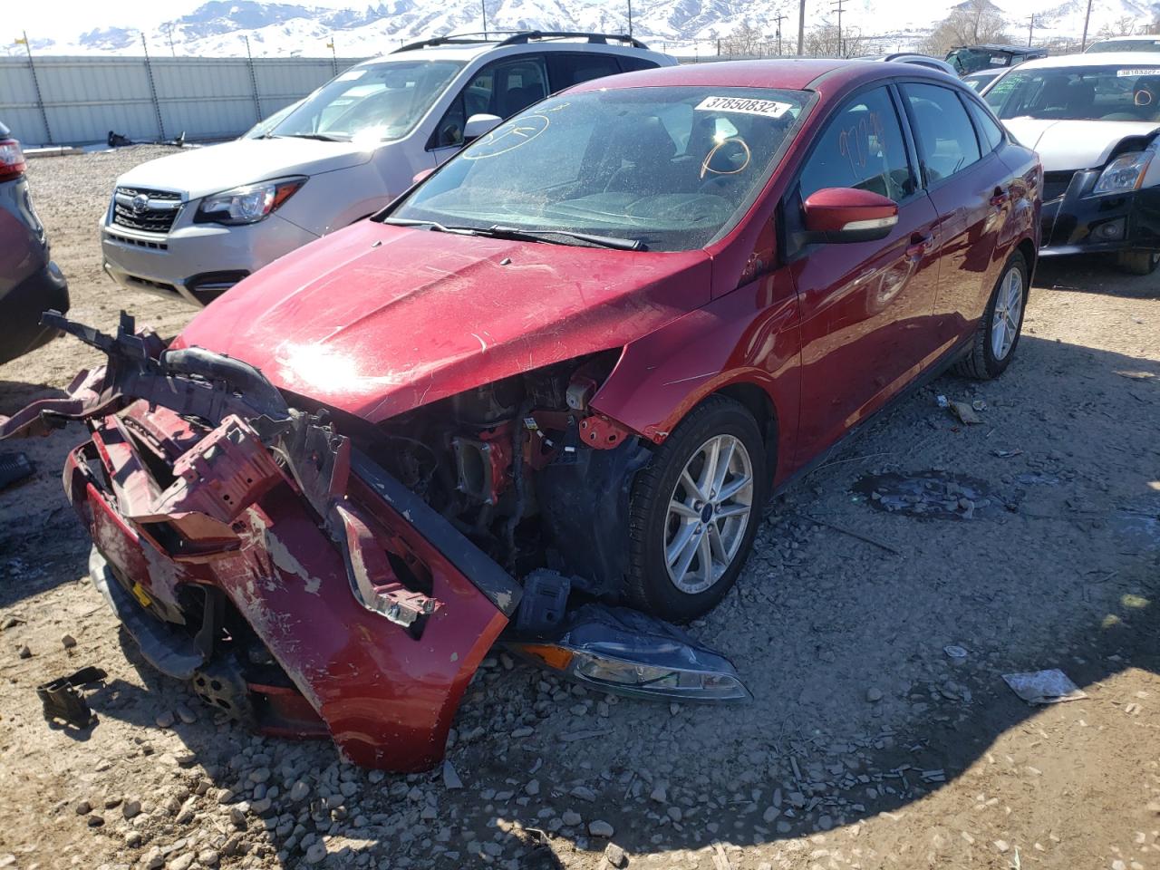 Photo 2 from auction – 2015 FORD FOCUS SE with VIN 1FADP3F25FL318815