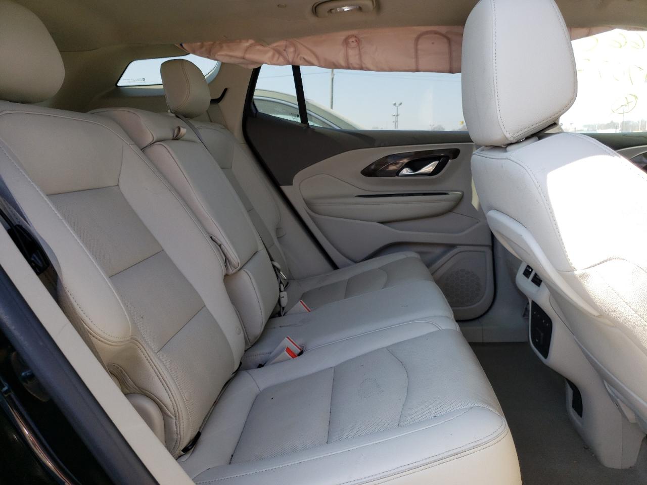 Photo 6 from auction – 2020 GMC TERRAIN DE with VIN 3GKALSEX2LL147073