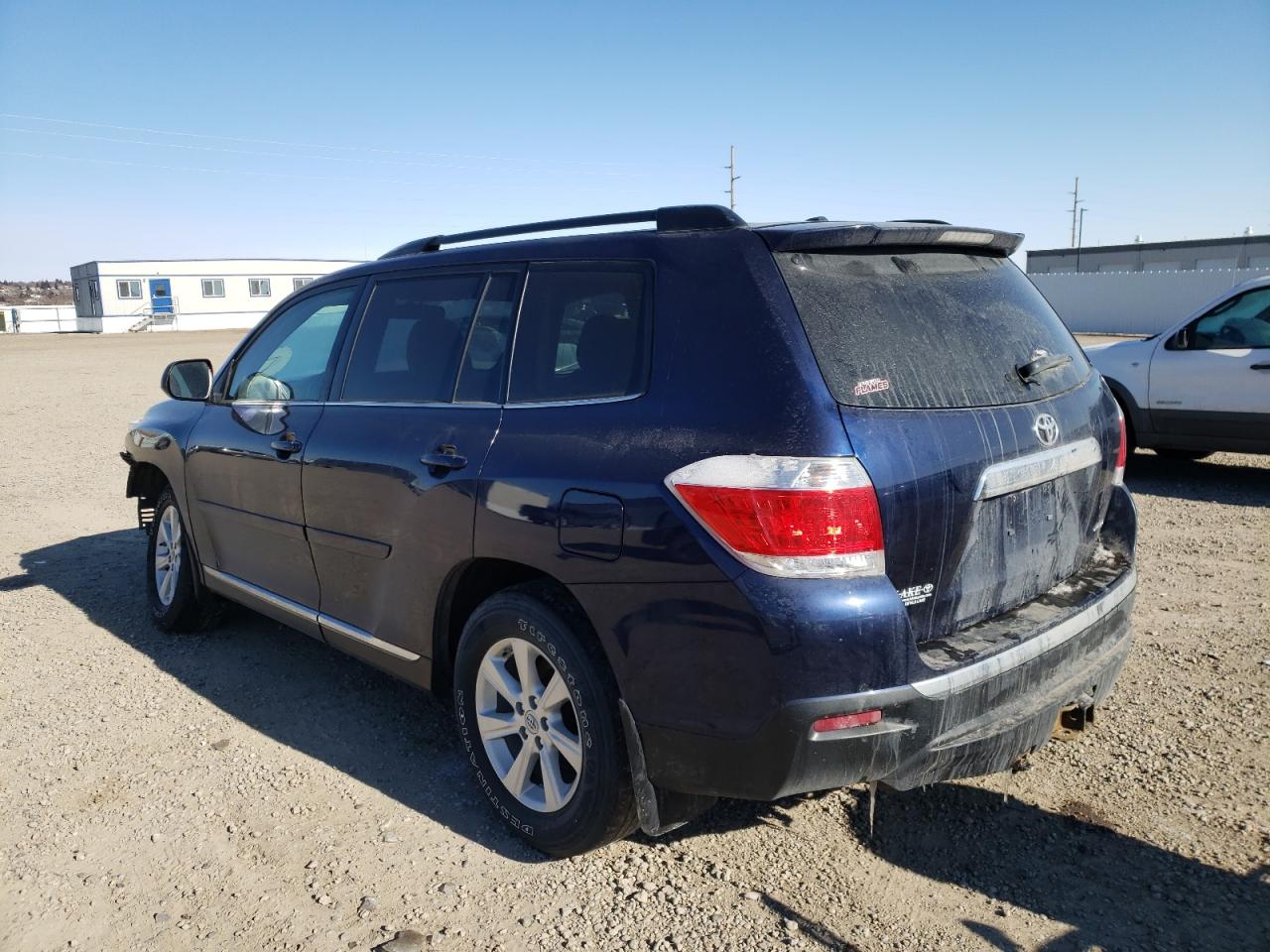Photo 3 from auction – 2011 TOYOTA HIGHLANDER with VIN 5TDBK3EH9BS059809