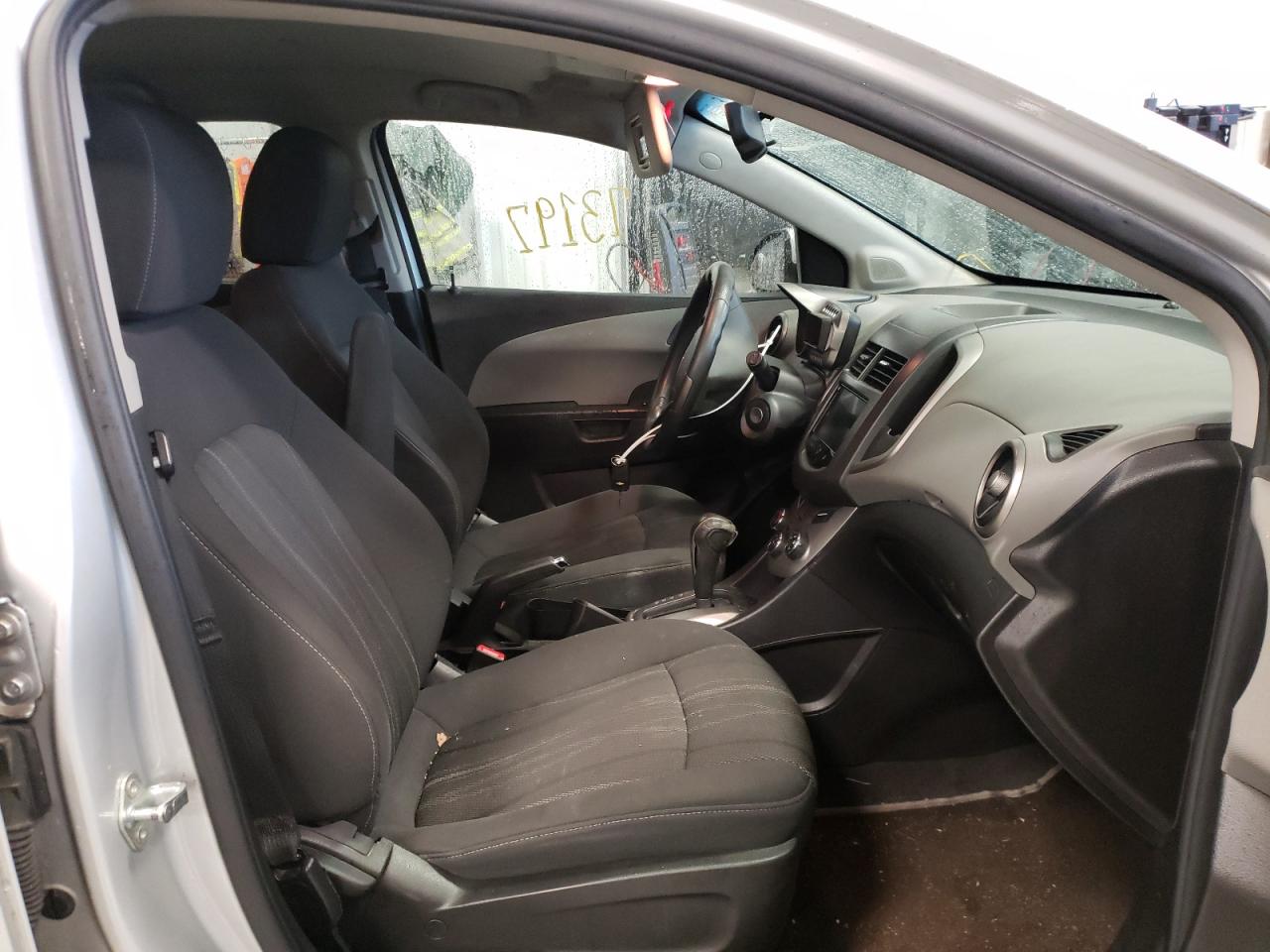 Photo 5 from auction – 2014 CHEVROLET SONIC with VIN 1G1JC6SH6E4140709