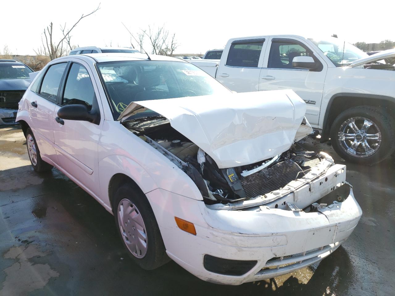 FORD FOCUS ZX4 2006 with VIN 1FAFP34N86W130004 - Photo from auction