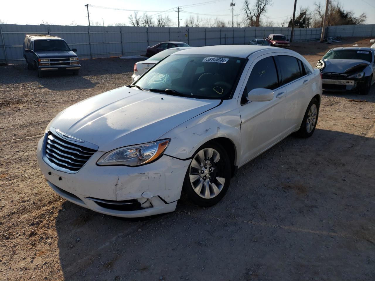 Photo 9 from auction – 2014 CHRYSLER 200 LX with VIN 1C3CCBAB8EN122216