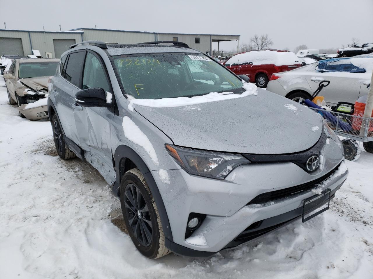 Photo 1 from auction – 2018 TOYOTA RAV4 ADVEN with VIN 2T3RFREV0JW752129