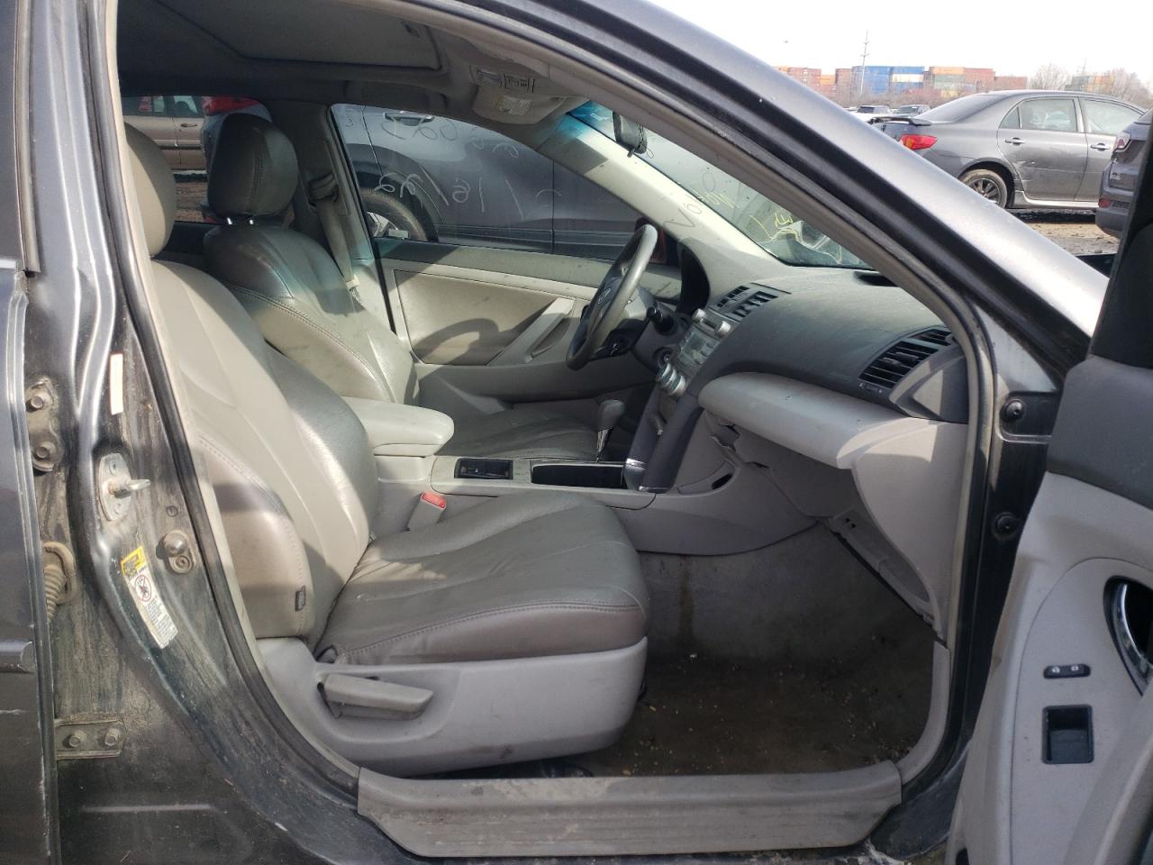 Photo 5 from auction – 2007 TOYOTA CAMRY CE with VIN 4T1BE46K97U136037
