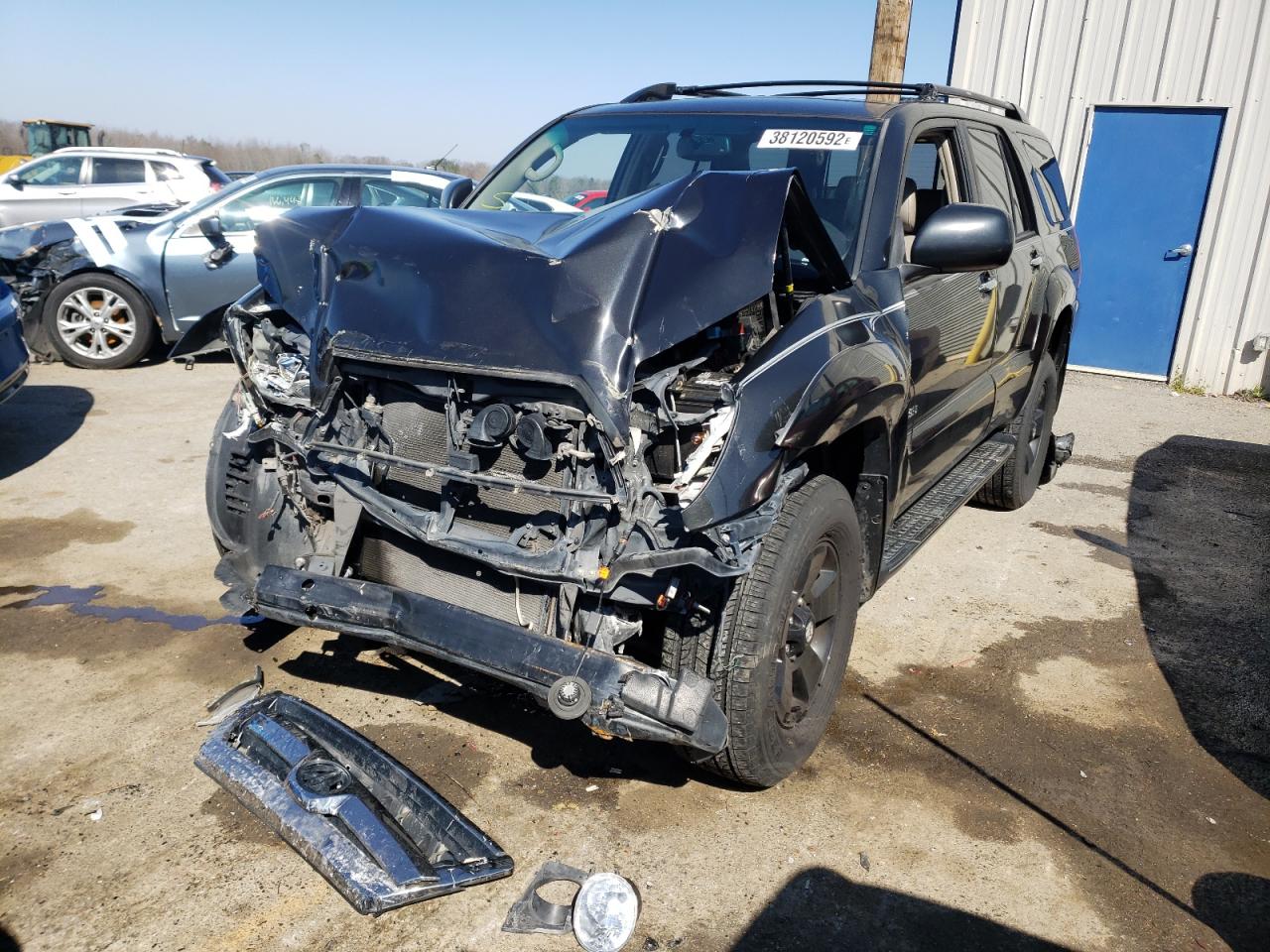 Photo 2 from auction – 2006 TOYOTA 4RUNNER SR with VIN JTEZU14R768043508