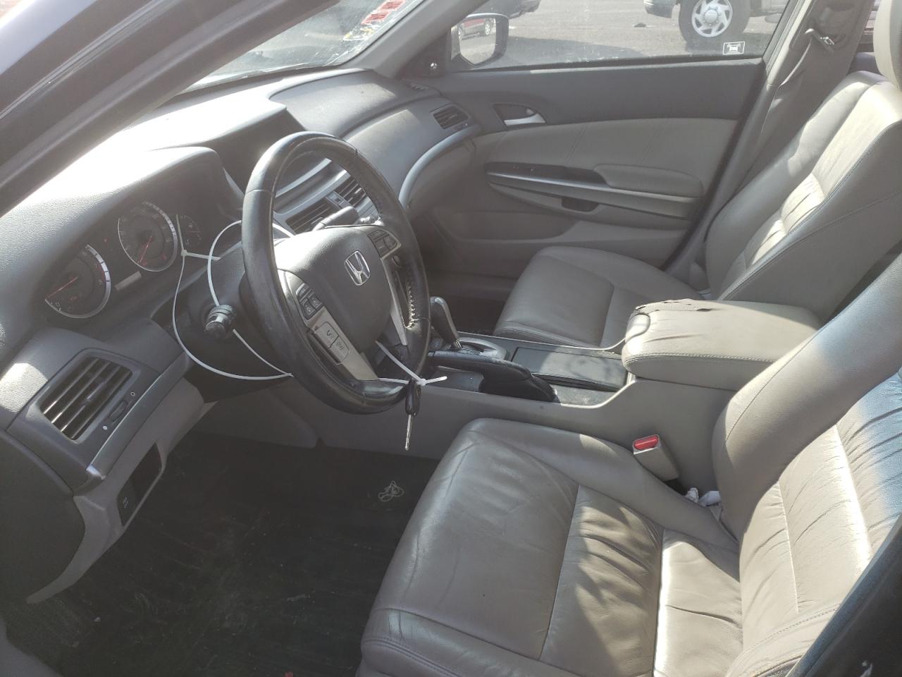 Photo 5 from auction – 2010 HONDA ACCORD EXL with VIN 5KBCP3F89AB007489