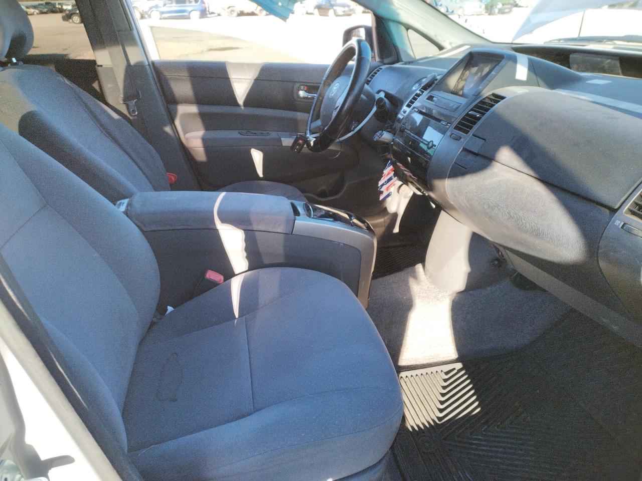Photo 5 from auction – 2007 TOYOTA PRIUS with VIN JTDKB20U673251244