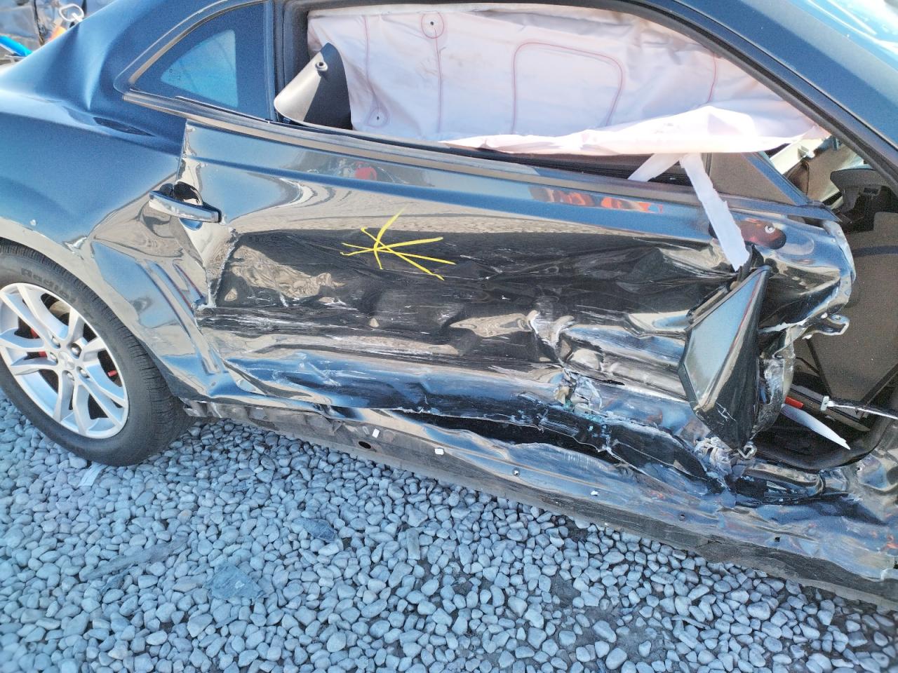 Photo 6 from auction – 2014 CHEVROLET CAMARO LS with VIN 2G1FA1E39E9130736