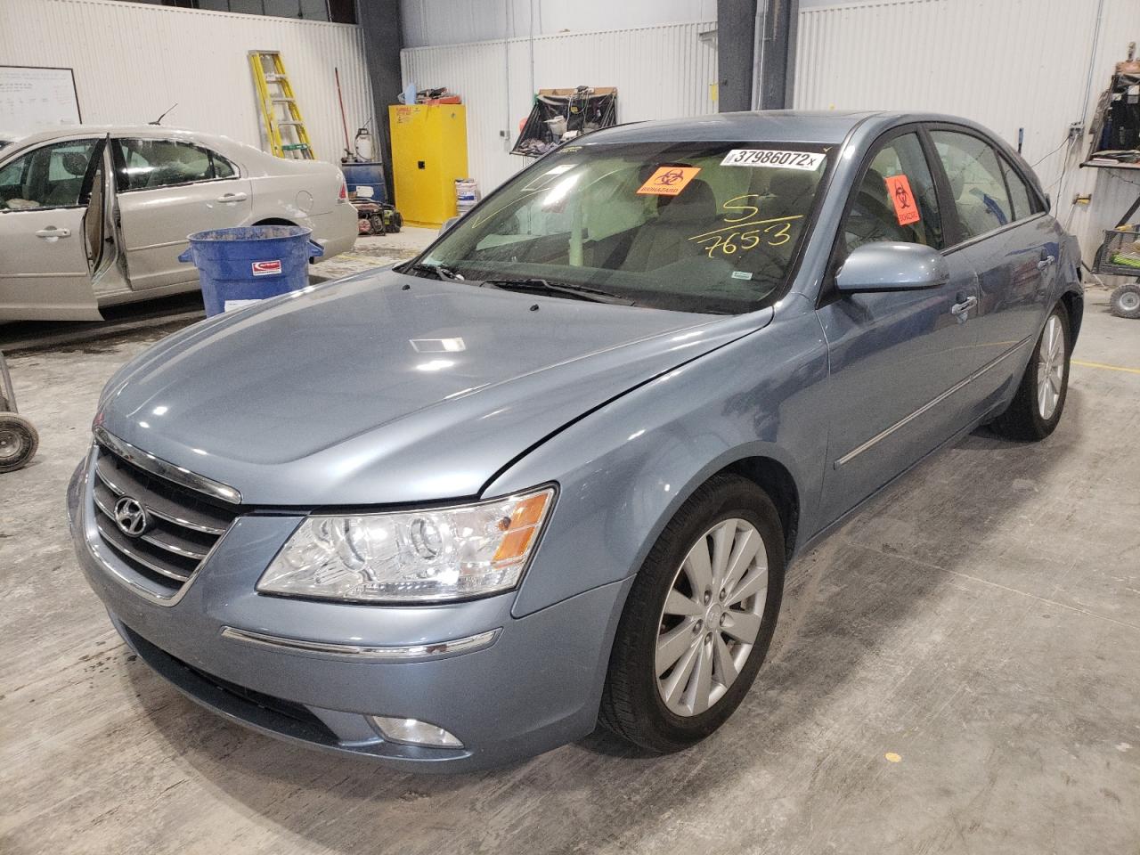 Photo 2 from auction – 2009 HYUNDAI SONATA SE with VIN 5NPEU46F19H427653