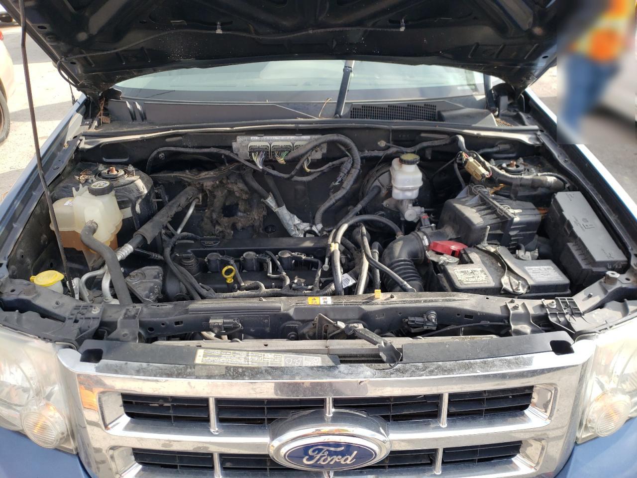 Фото 7 с аукциона – 2010 FORD ESCAPE XLT с VIN 1FMCU0D76AKC61384