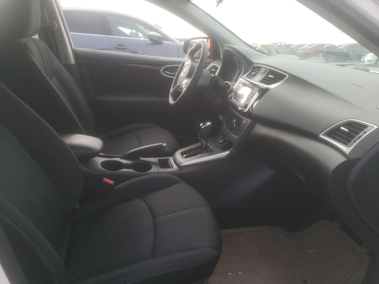 Photo 5 from auction – 2018 NISSAN SENTRA S with VIN 3N1AB7AP1JL620415