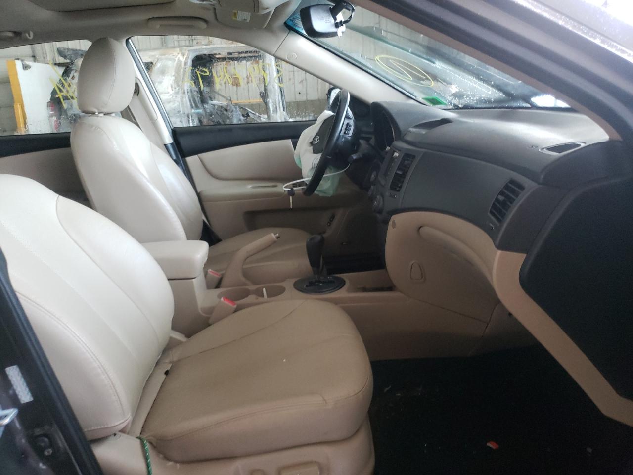 Photo 5 from auction – 2010 KIA OPTIMA EX with VIN KNAGH4A44A5447030