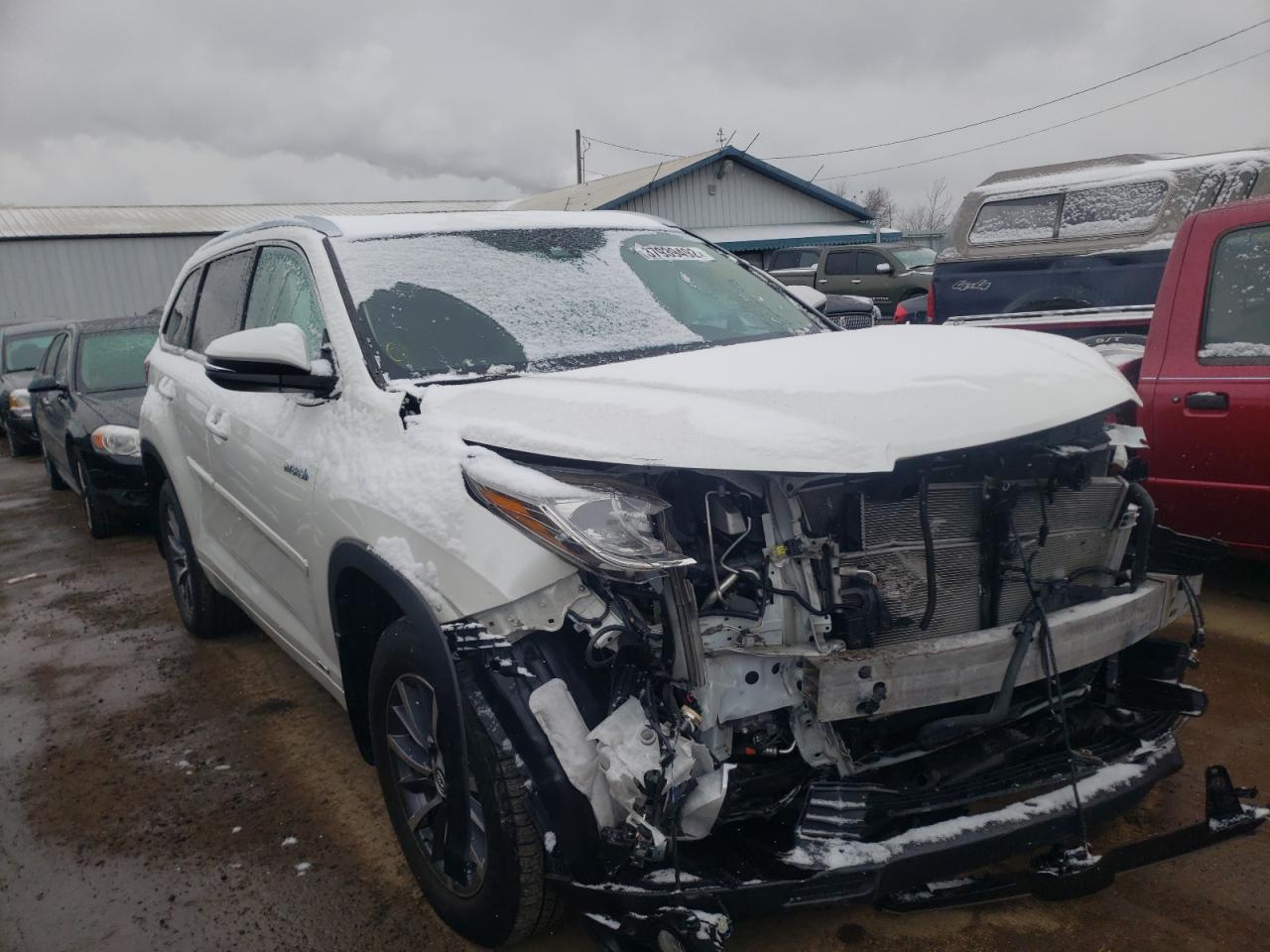 TOYOTA HIGHLANDER 2018 with VIN 5TDJGRFH6JS047355 - Photo from auction
