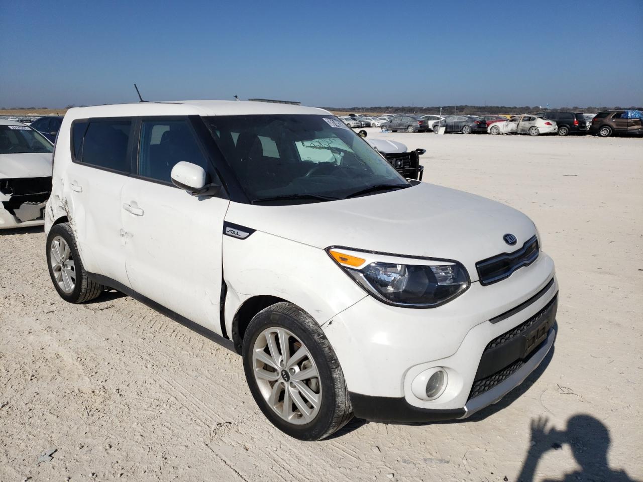 KIA SOUL + 2018 with VIN KNDJP3A57J7596860 - Photo from auction