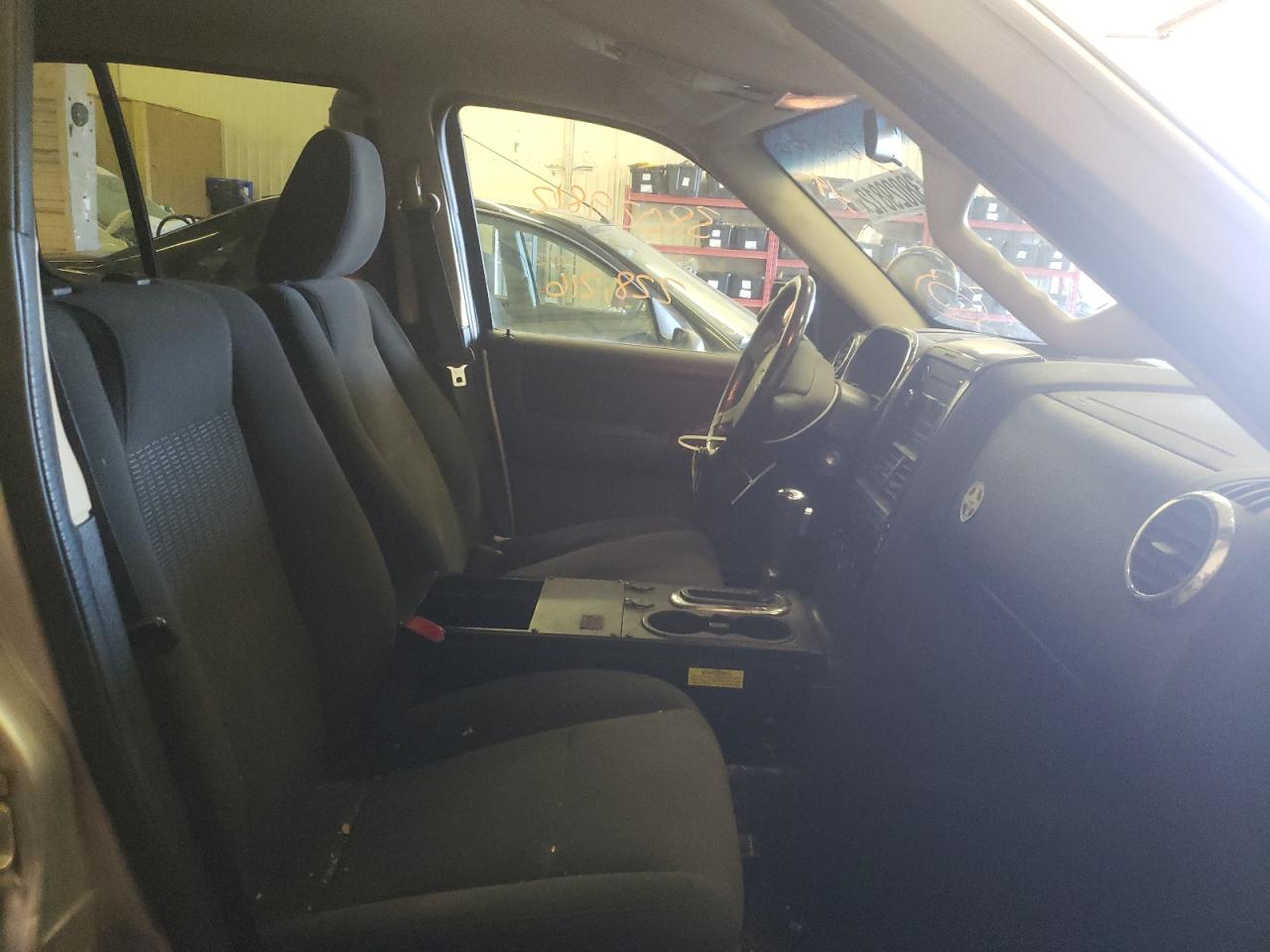 Photo 5 from auction – 2010 FORD EXPLORER X with VIN 1FMEU7DE0AUA52601