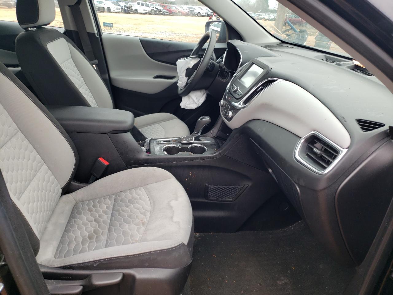 Photo 5 from auction – 2018 CHEVROLET EQUINOX LS with VIN 2GNAXHEV8J6290667