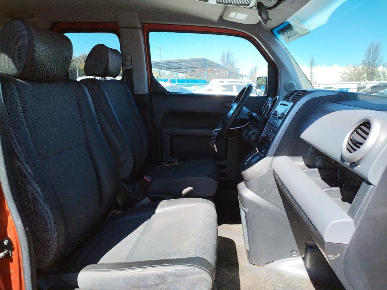 Photo 5 from auction – 2003 HONDA ELEMENT EX with VIN 5J6YH28593L036886
