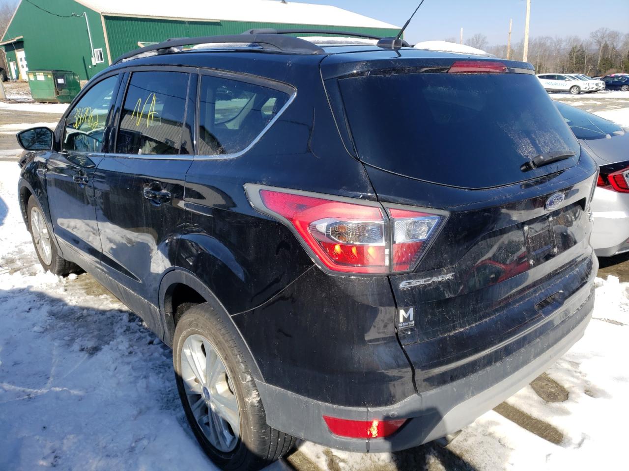 Photo 3 from auction – 2017 FORD ESCAPE SE with VIN 1FMCU9GD8HUA02125