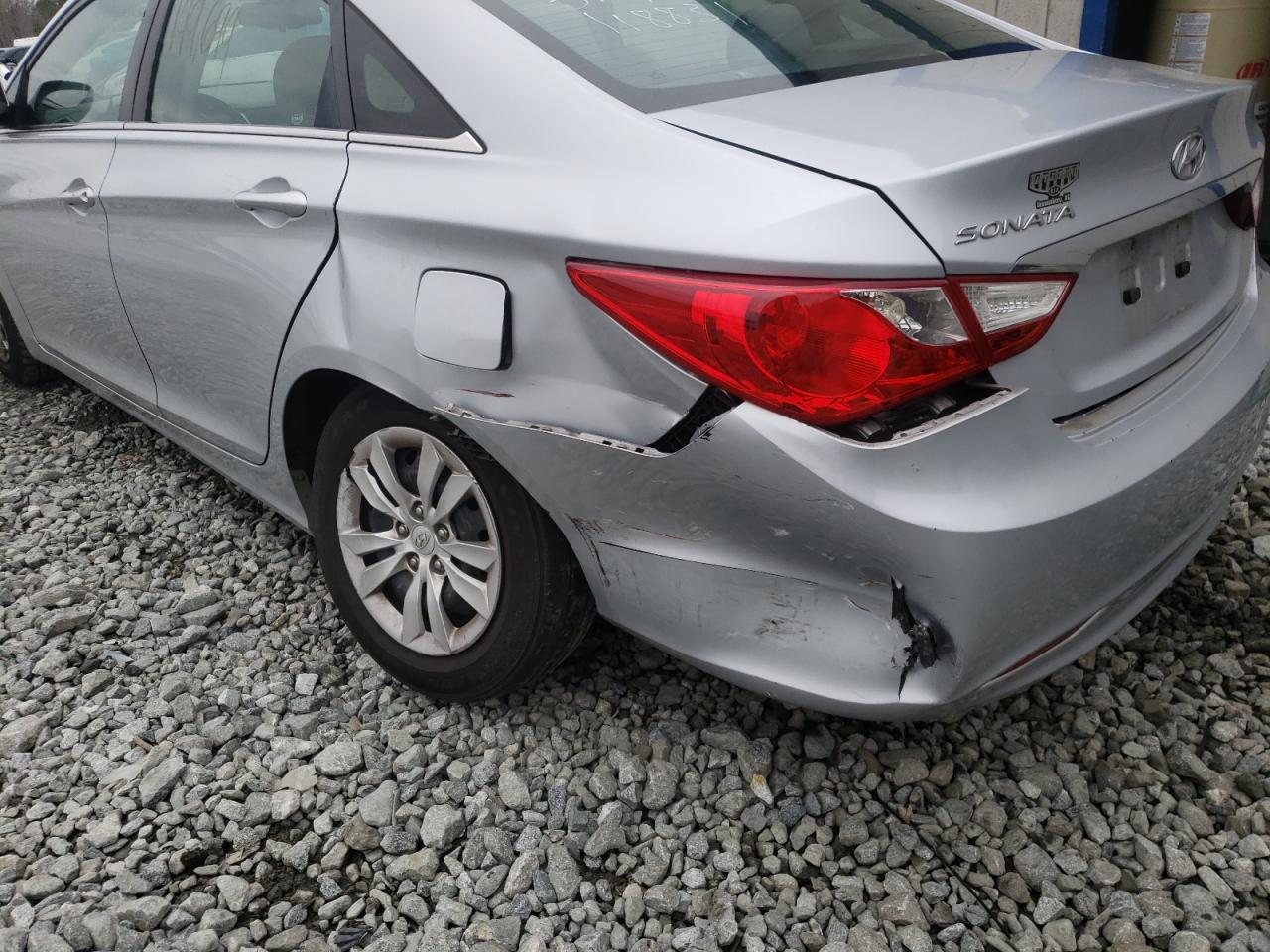 Photo 9 from auction – 2012 HYUNDAI SONATA GLS with VIN 5NPEB4AC0CH377015