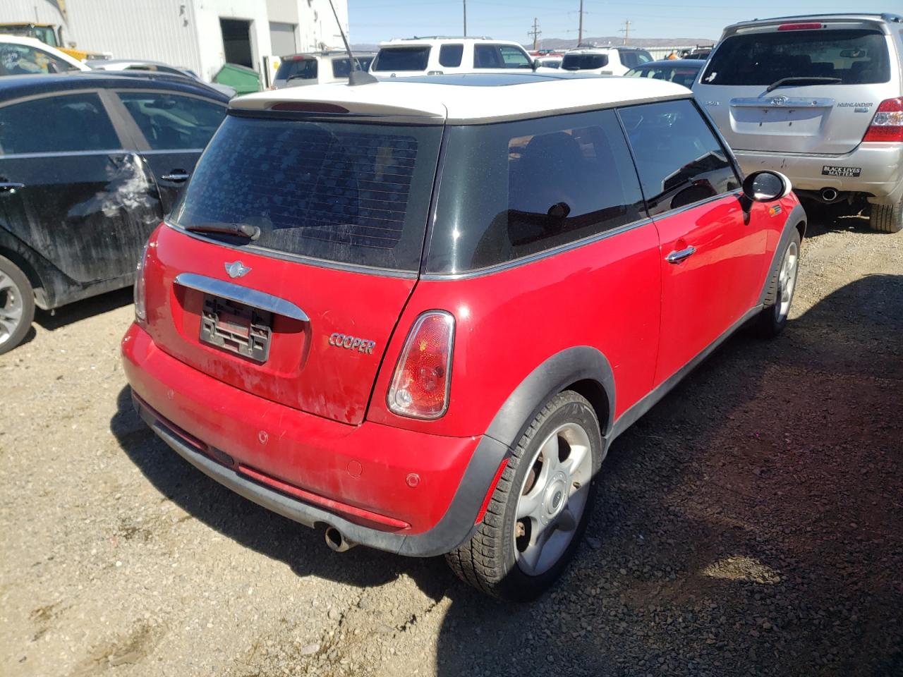 Photo 4 from auction – 2006 MINI COOPER with VIN WMWRC33596TK72137