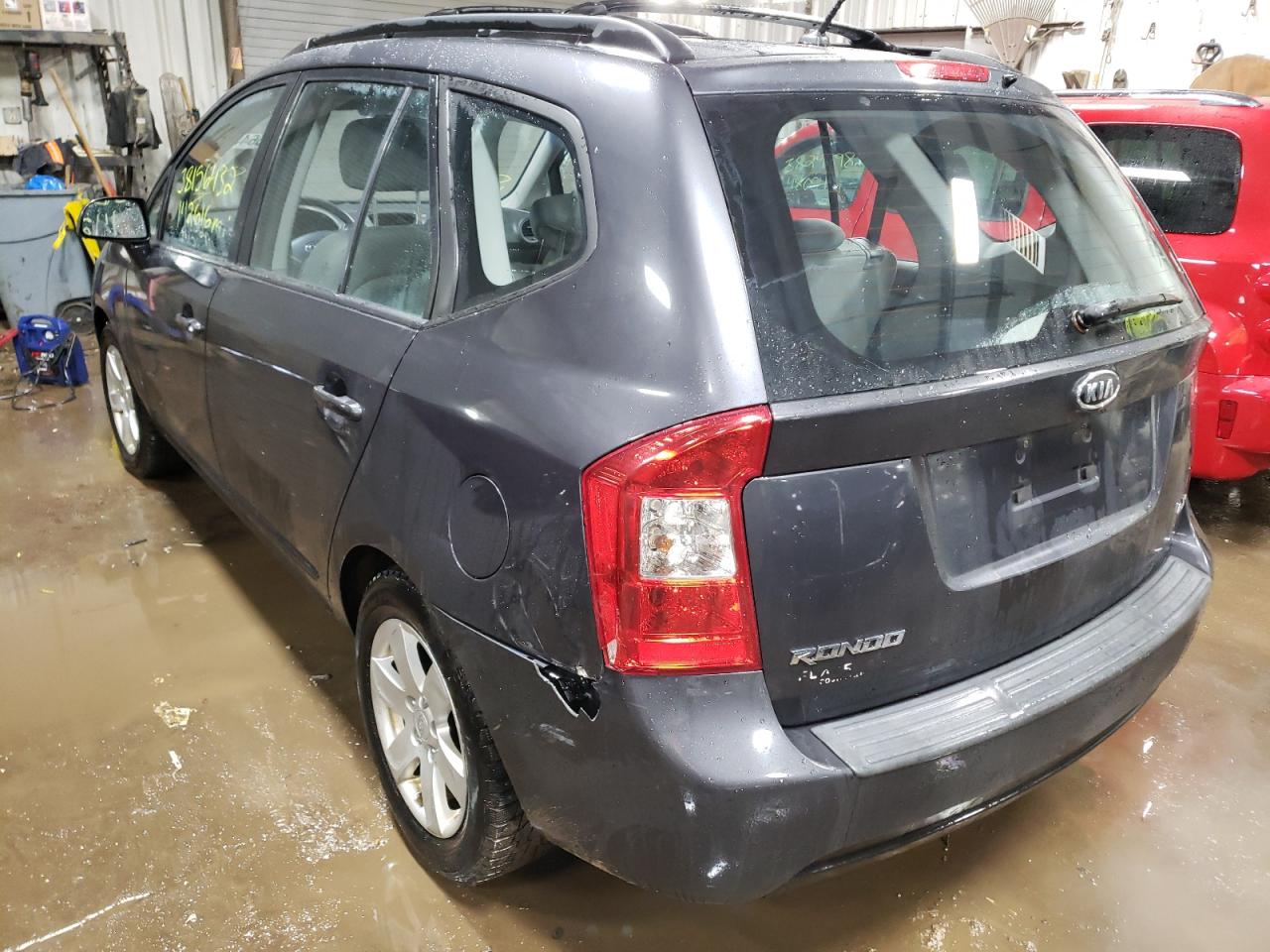 Photo 3 from auction – 2008 KIA RONDO BASE with VIN KNAFG525987199299