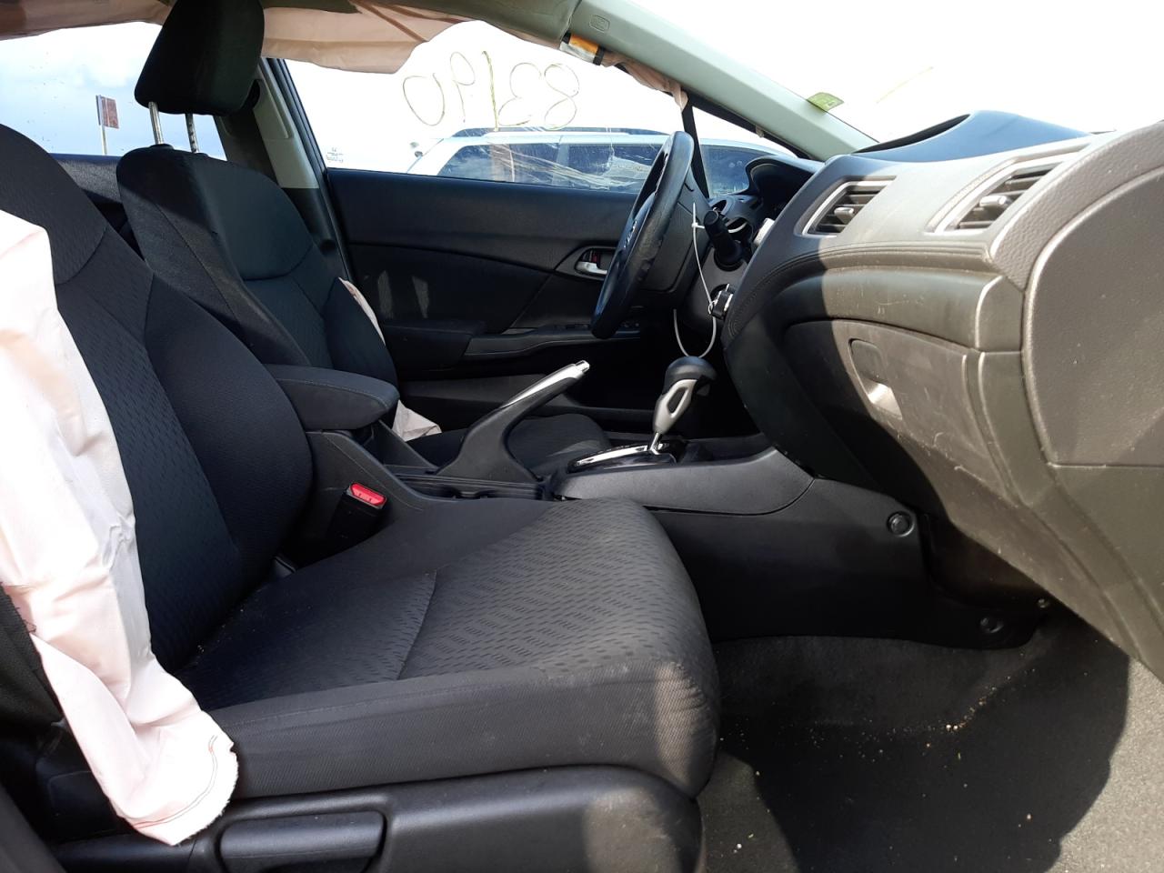 Photo 5 from auction – 2014 HONDA CIVIC LX with VIN 19XFB2F54EE081165