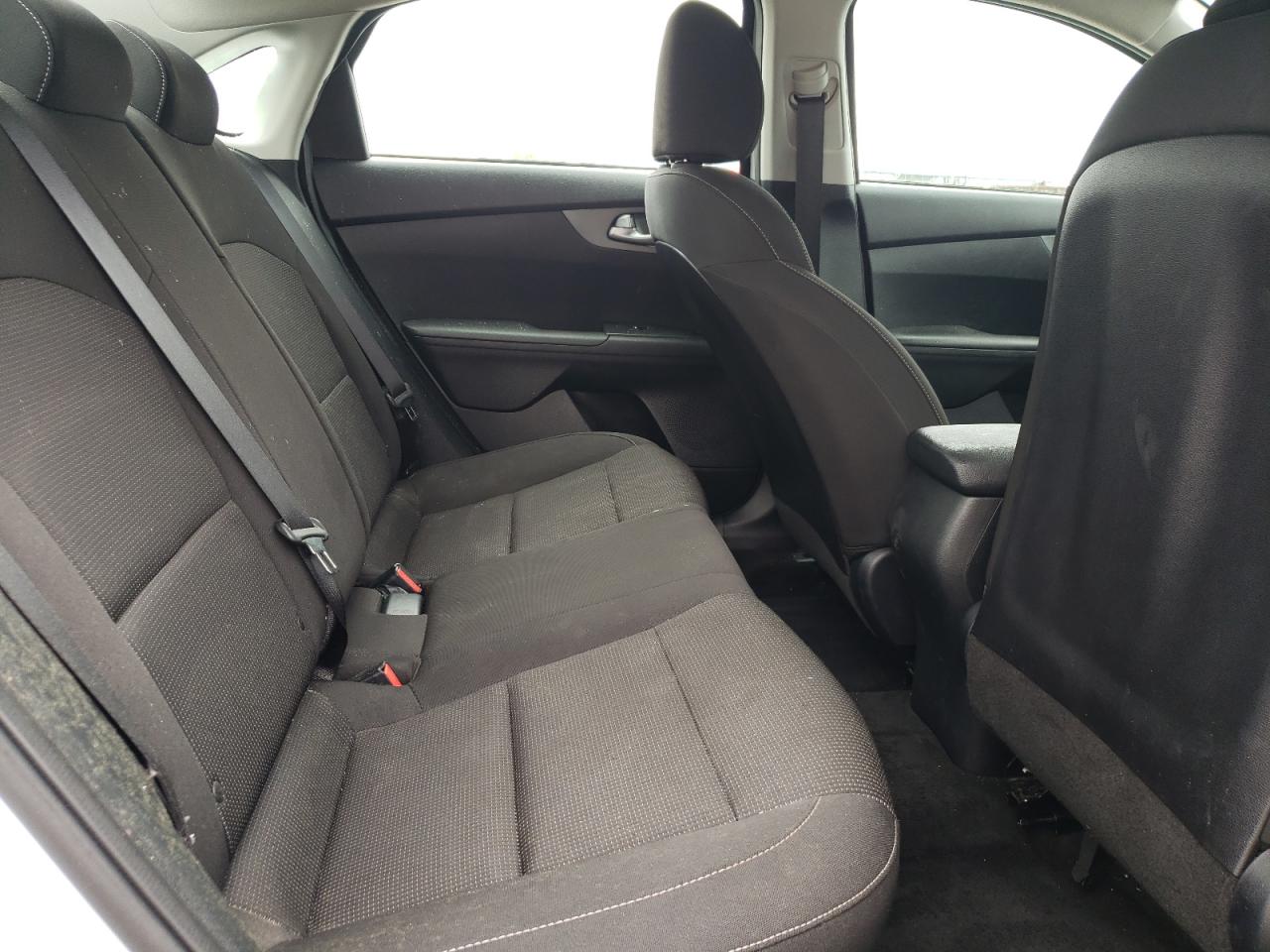 Photo 6 from auction – 2019 KIA FORTE FE with VIN 3KPF24AD1KE116024