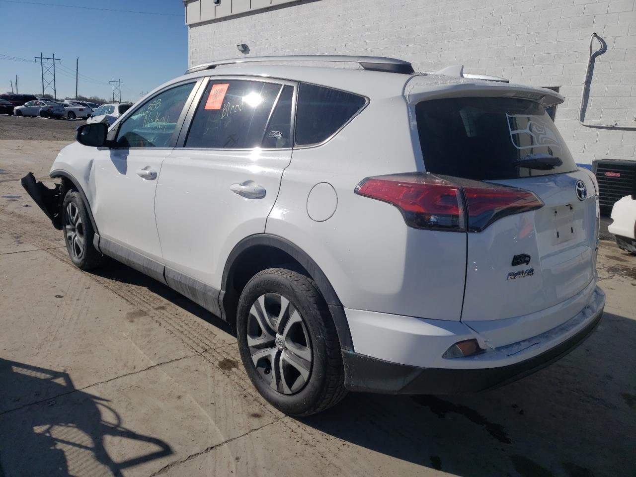 Photo 3 from auction – 2016 TOYOTA RAV4 LE with VIN 2T3BFREV3GW471856
