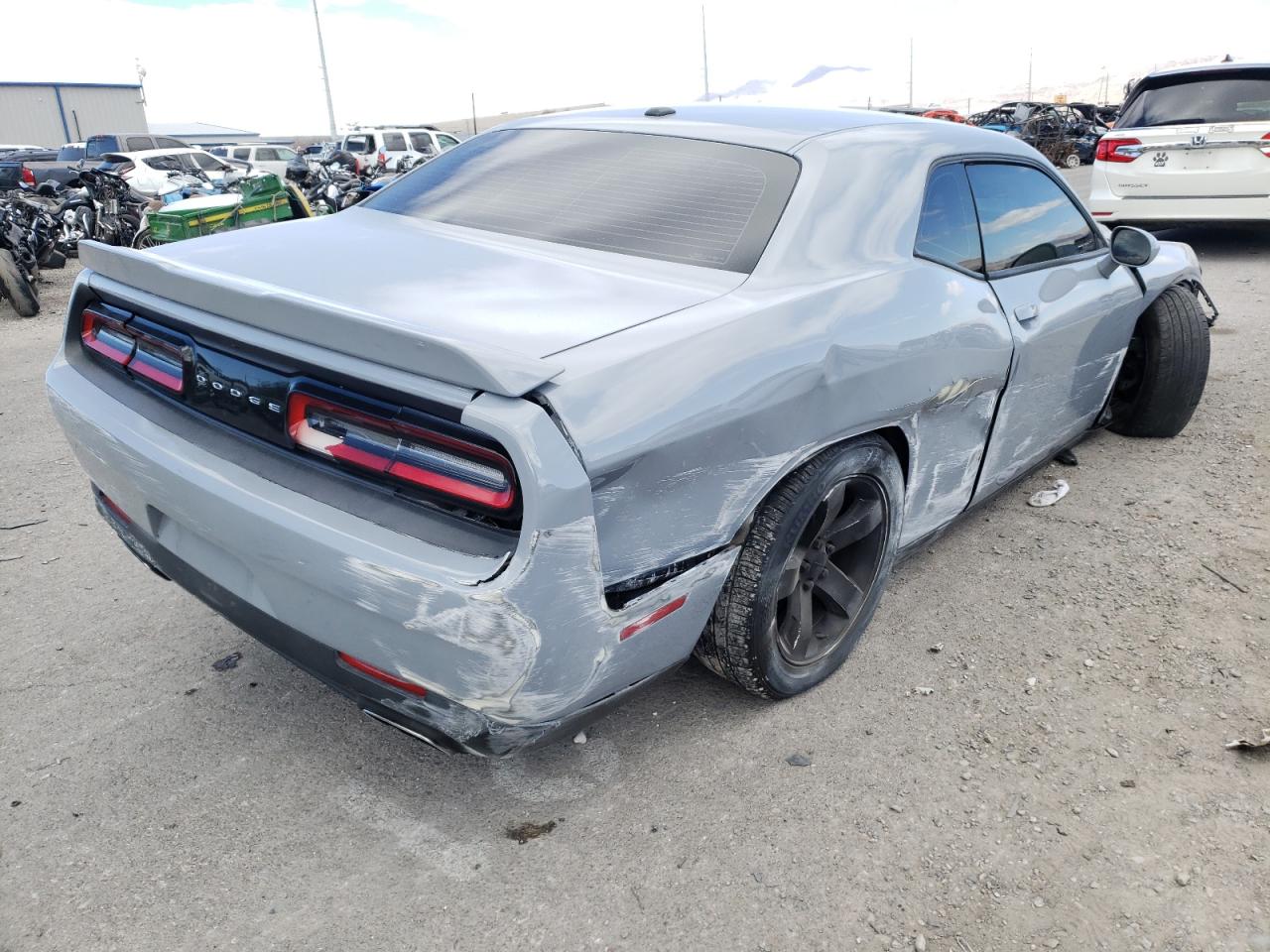 Photo 4 from auction – 2016 DODGE CHALLENGER with VIN 2C3CDZAG4GH265158