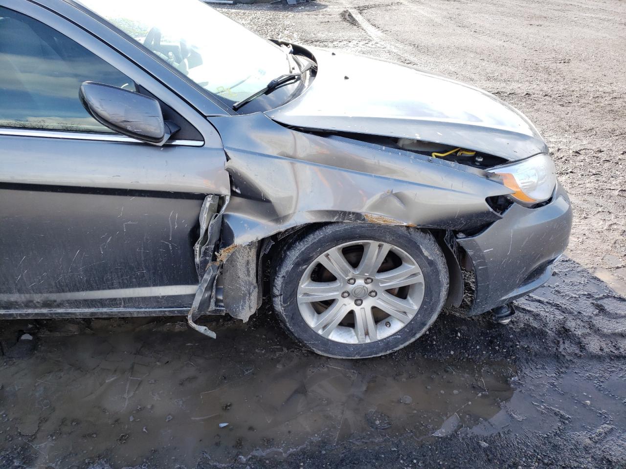 Photo 9 from auction – 2013 CHRYSLER 200 TOURIN with VIN 1C3CCBBB6DN692101