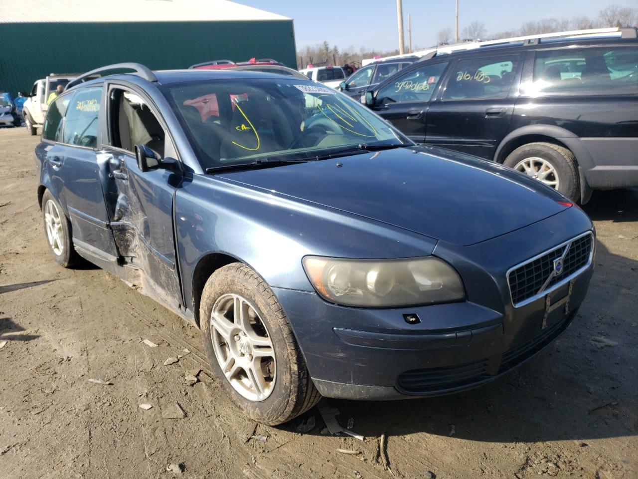 VOLVO V50 2.4I 2005 with VIN YV1MW390552085671 - Photo from auction