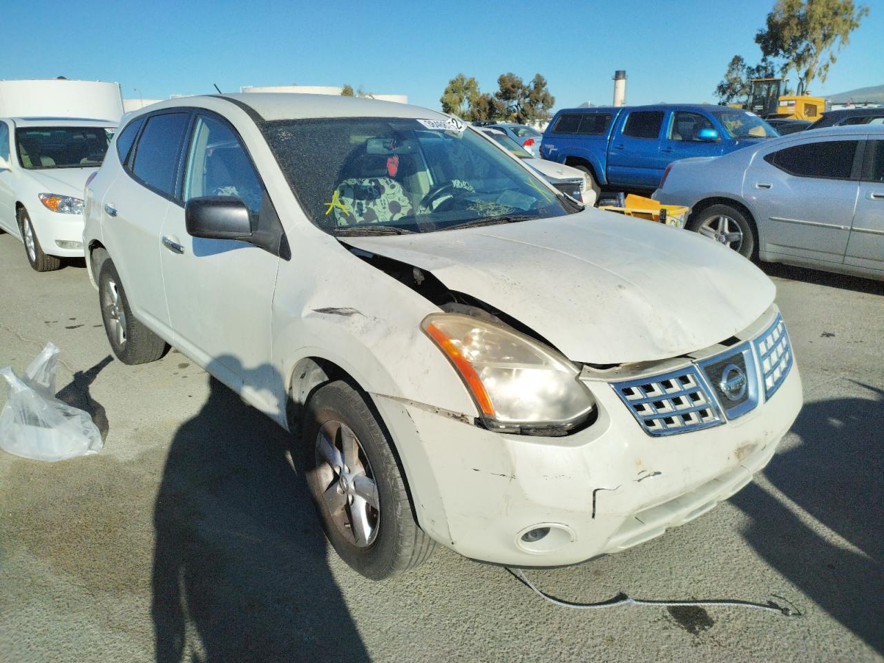 NISSAN ROGUE S 2010 with VIN JN8AS5MT6AW024273 - Photo from auction