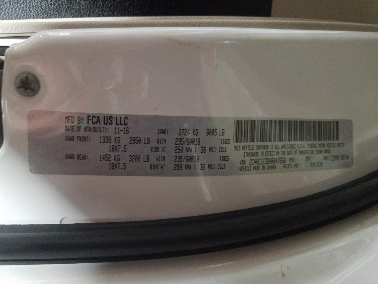 Photo 10 from auction – 2017 CHRYSLER PACIFICA T with VIN 2C4RC1EG9HR647668