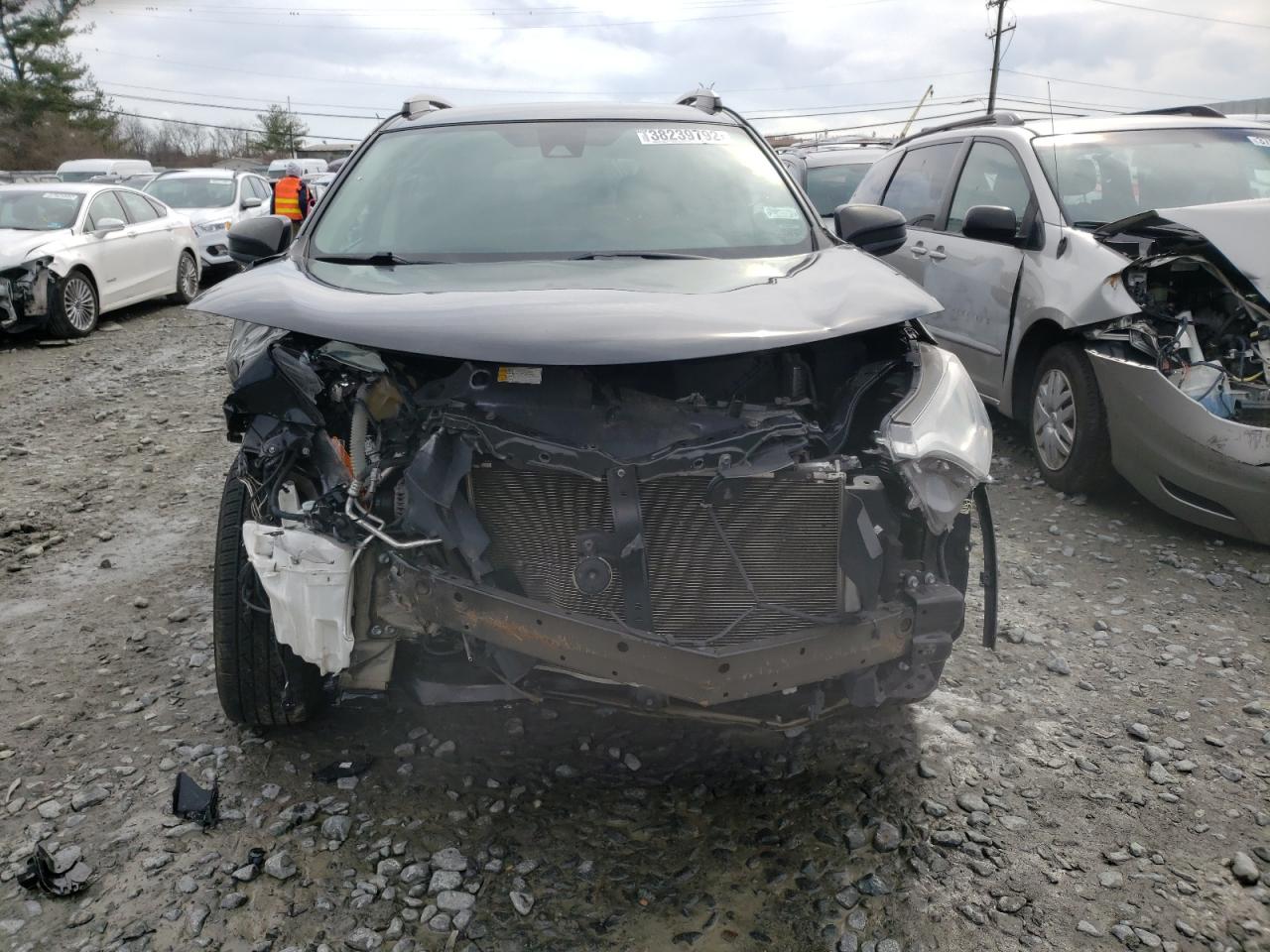 Photo 9 from auction – 2017 TOYOTA RAV4 LE with VIN 2T3BFREVXHW607269